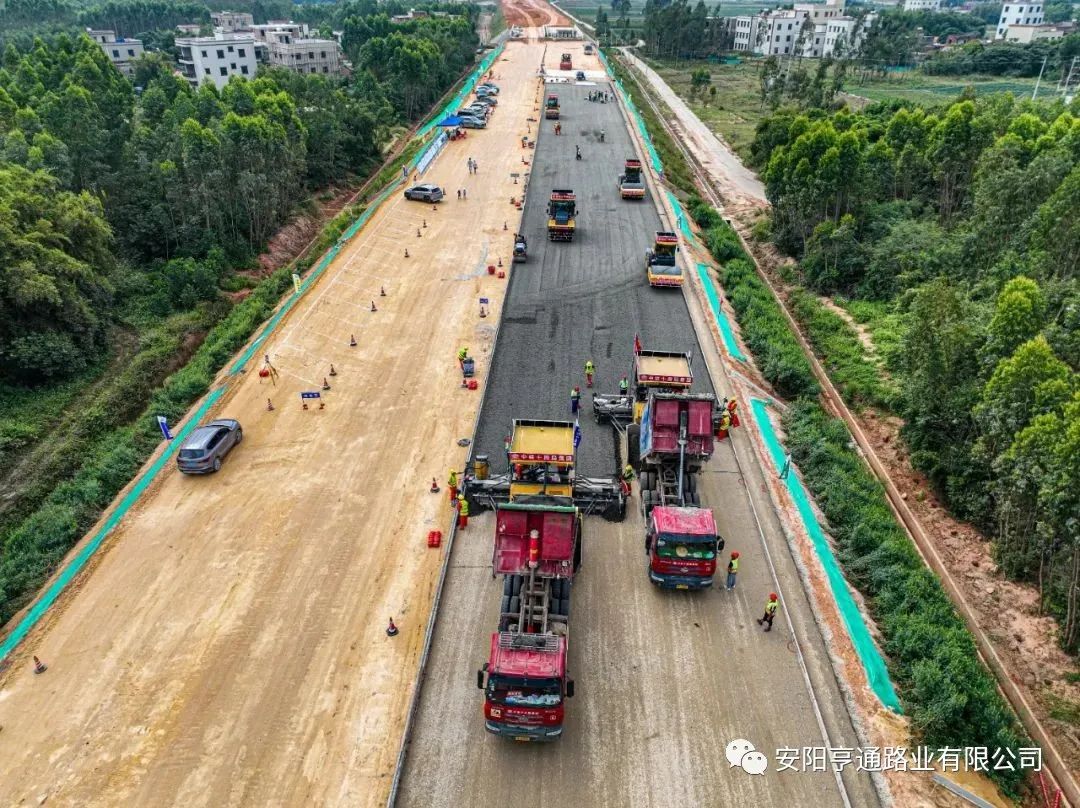【省重 點項目】3D技術“打印”高速公路,南三島大橋項目進入路面工程施工階段